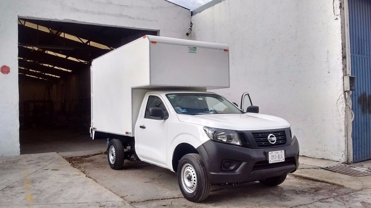 nissan con caja seca